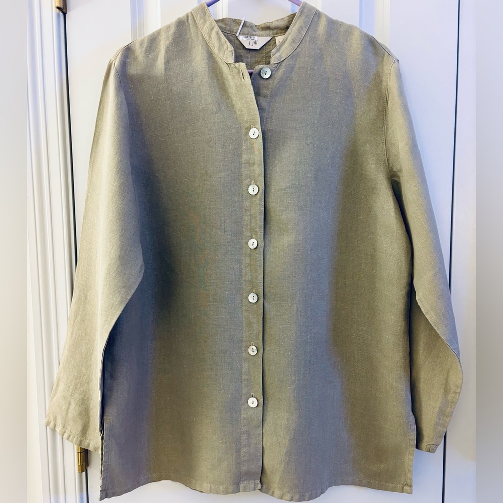 J. Jill Button Up Shirt linen sage green abalone buttons long sleeve small top - Picture 3 of 7